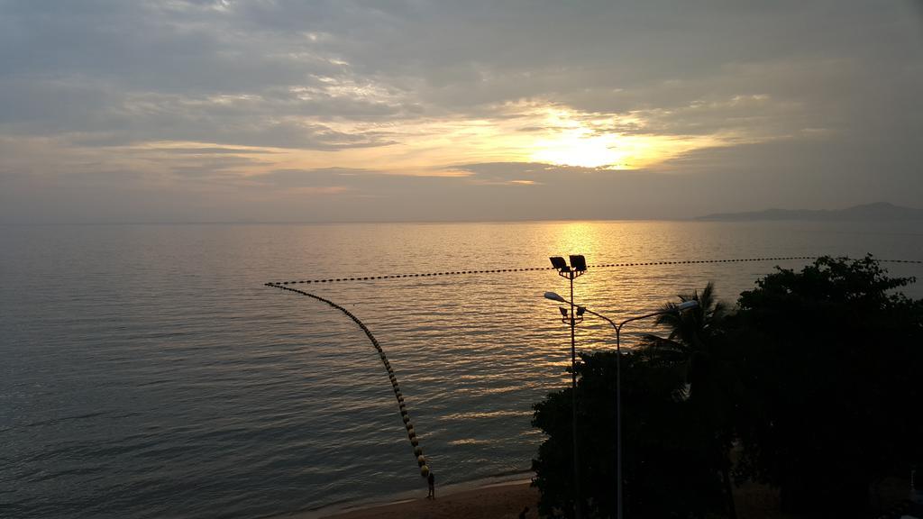 The Now Hotel - Sha Extra Plus Jomtien Beach Exterior photo